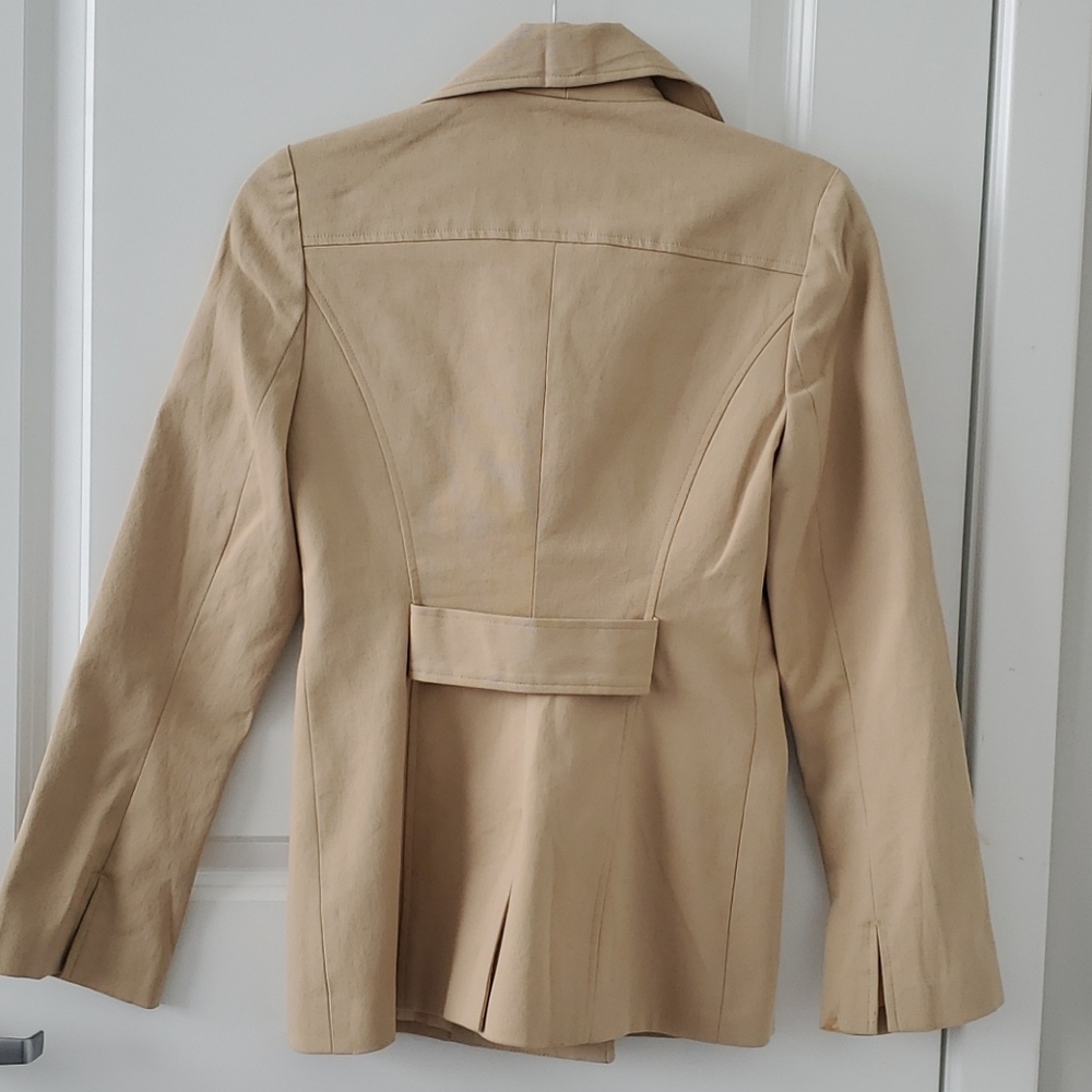 Blazer - Picture 2 of 2
